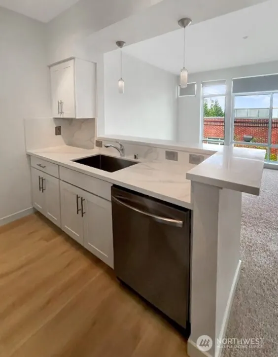 211 Kirkland Avenue #519, Kirkland, WA 98033