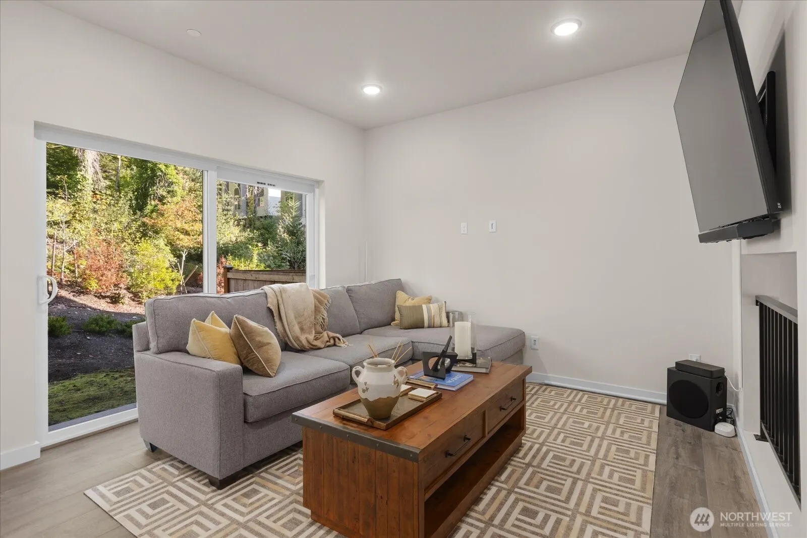 8922 NE 173rd Place #B, Bothell, WA 98011