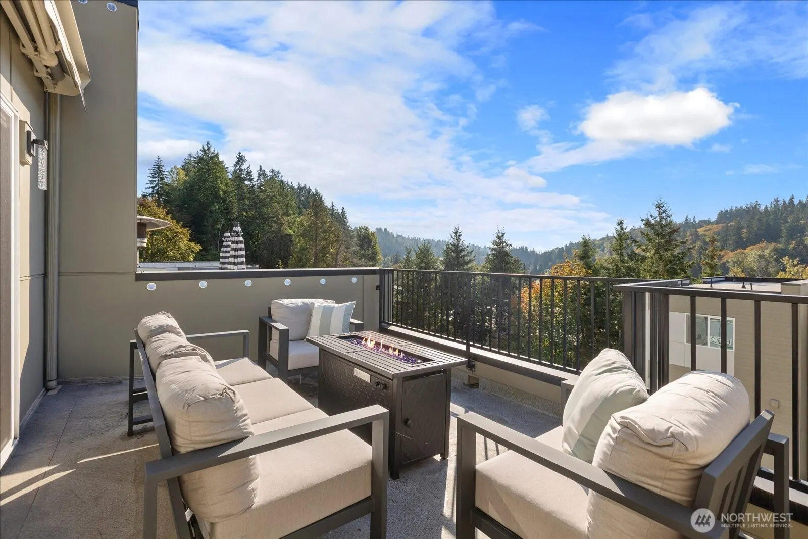 8922 NE 173rd Place #B, Bothell, WA 98011