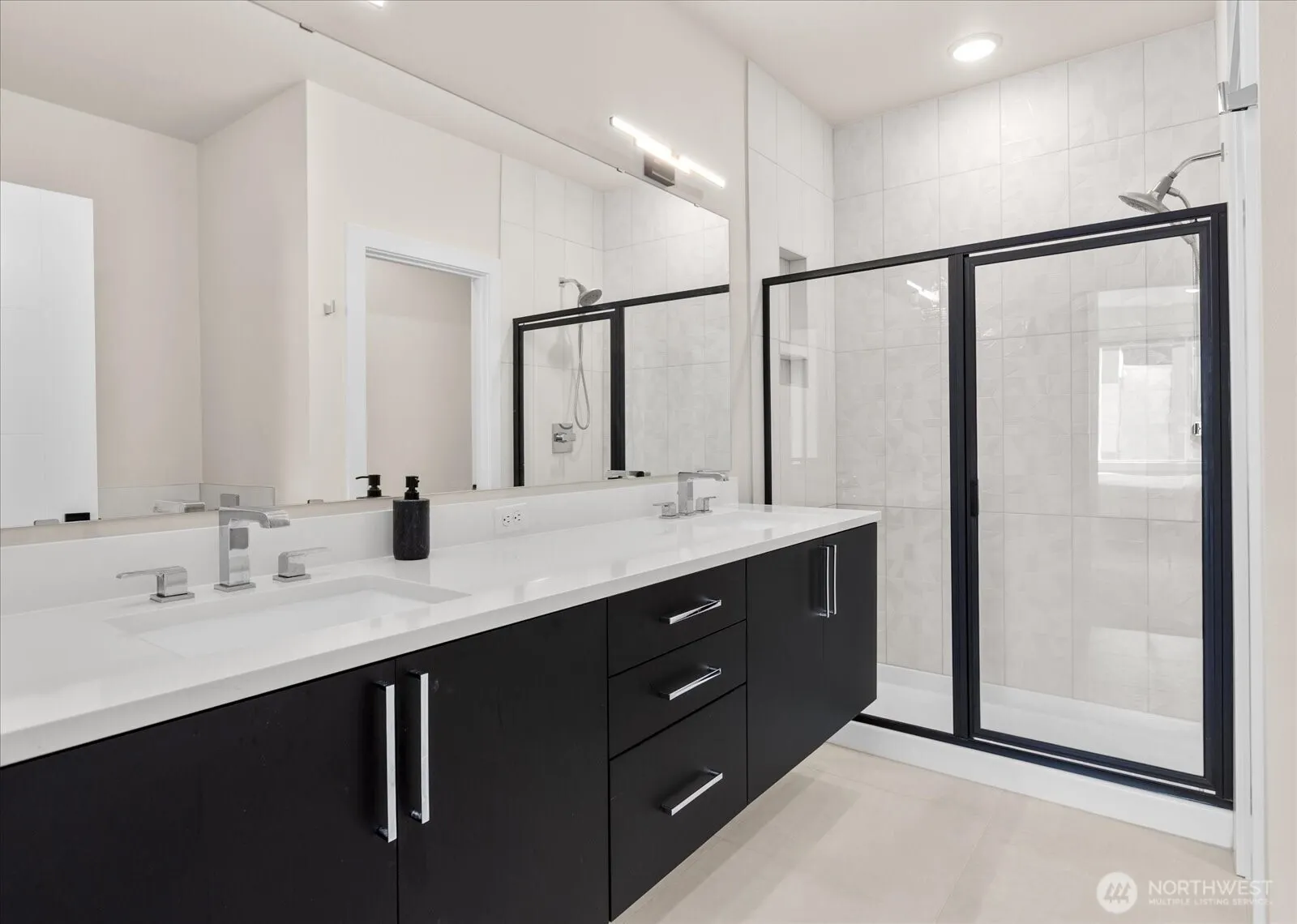 8922 NE 173rd Place #B, Bothell, WA 98011