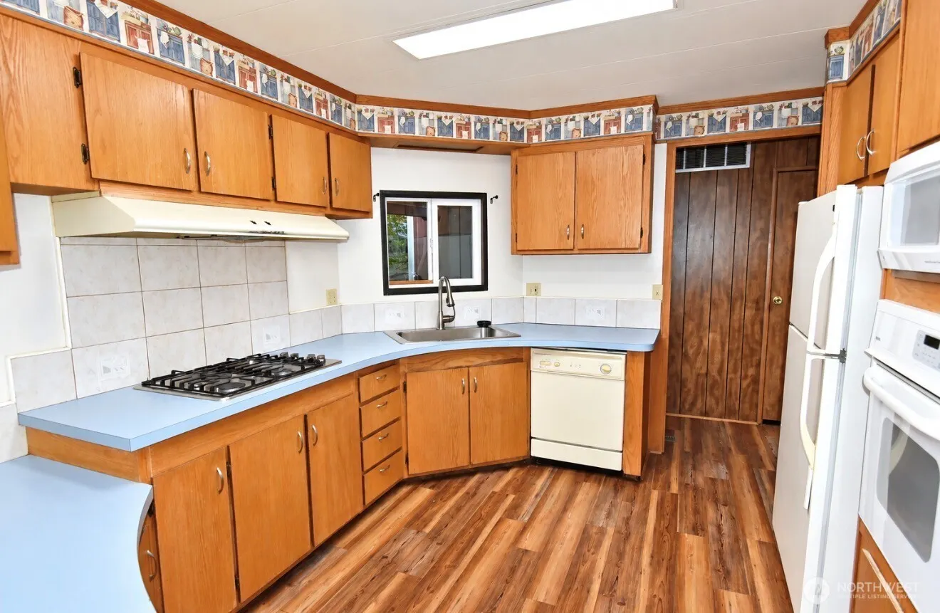 18430 NE Woodinville Duvall Place , Woodinville, WA 98077