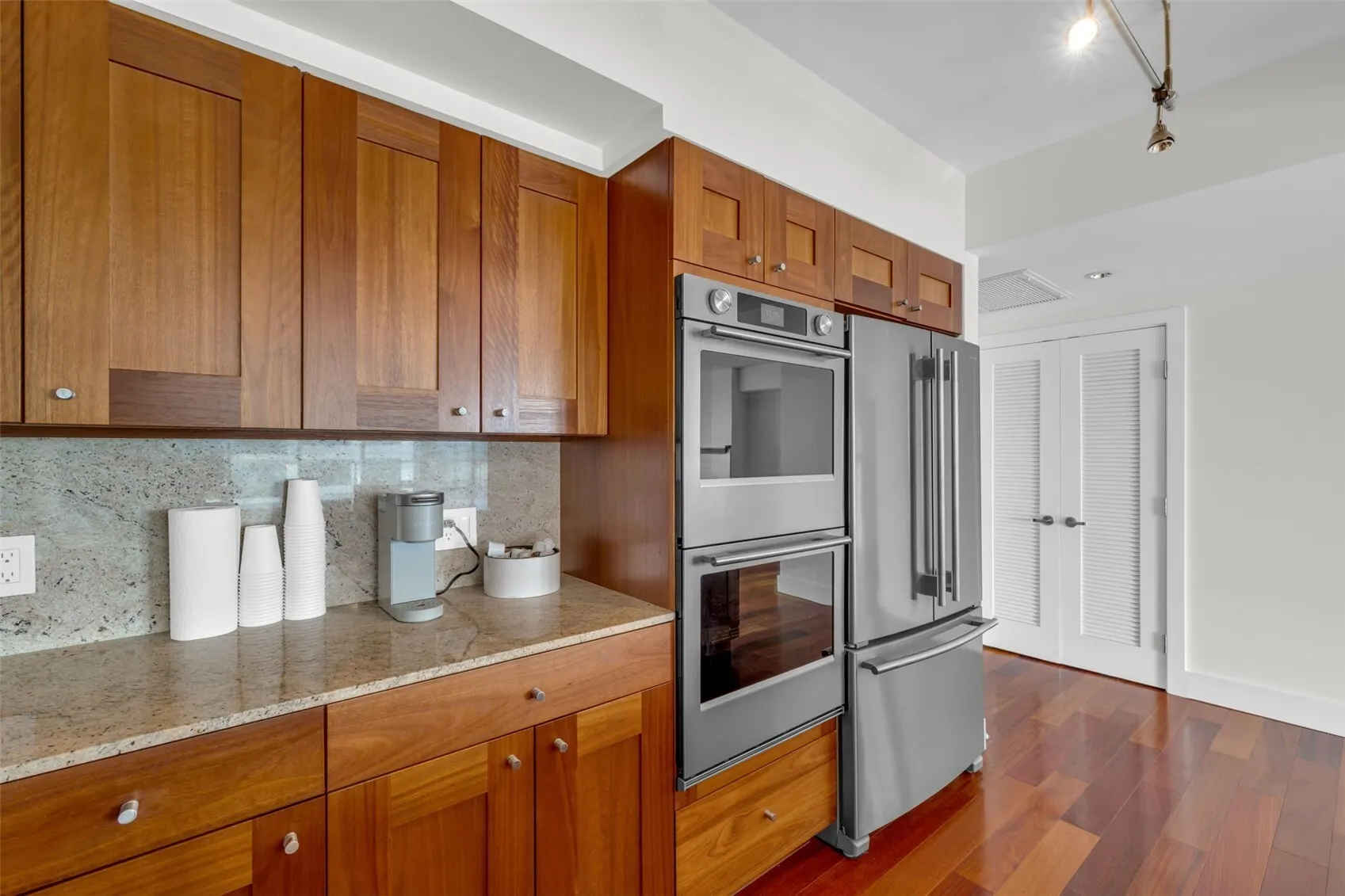 650 Bellevue Way NE #2903, Bellevue, WA 98004