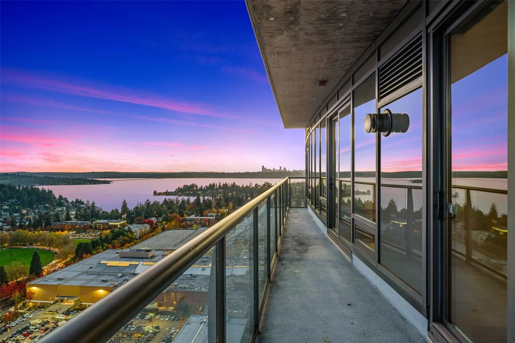 650 Bellevue Way NE #2903, Bellevue, WA 98004