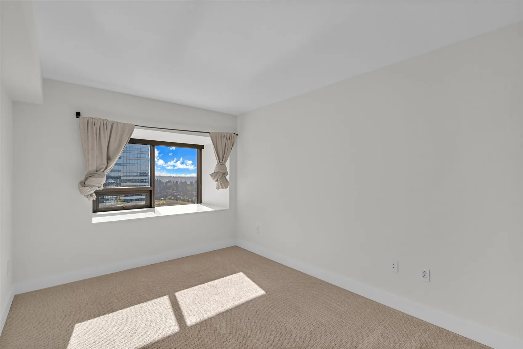650 Bellevue Way NE #2903, Bellevue, WA 98004