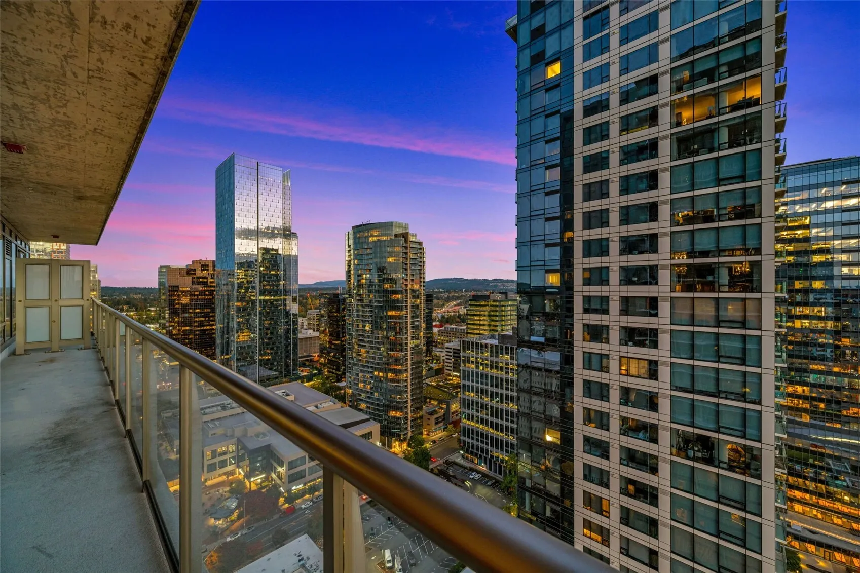 650 Bellevue Way NE #2903, Bellevue, WA 98004
