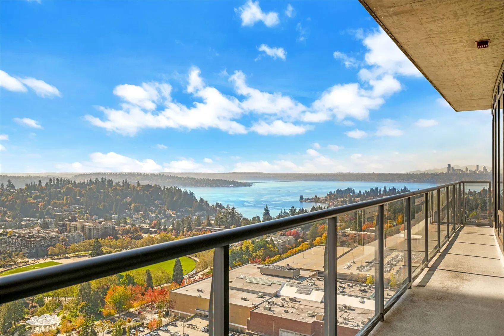 650 Bellevue Way NE #2903, Bellevue, WA 98004