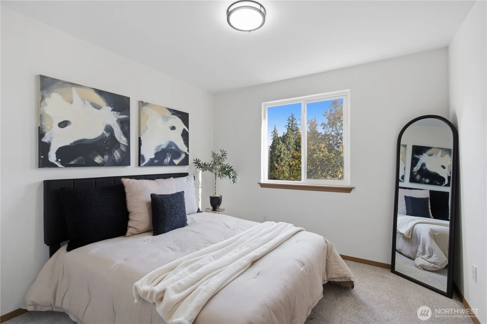 19315 8th Ave W, Lynnwood, WA 98036