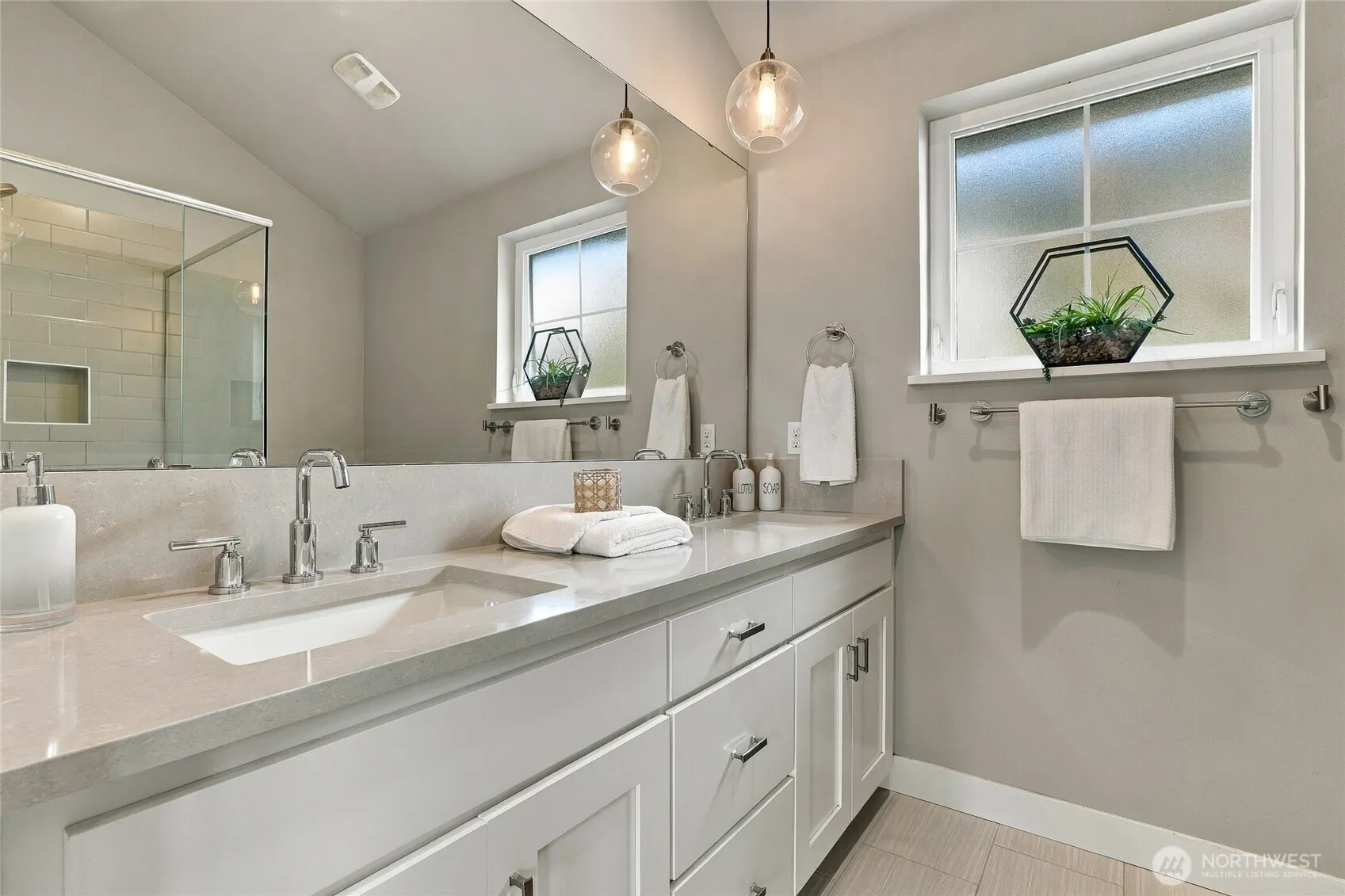 22743 SE 14th Court #14, Sammamish, WA 98075
