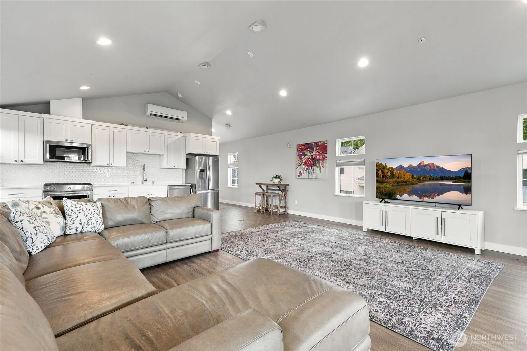 22743 SE 14th Court #14, Sammamish, WA 98075