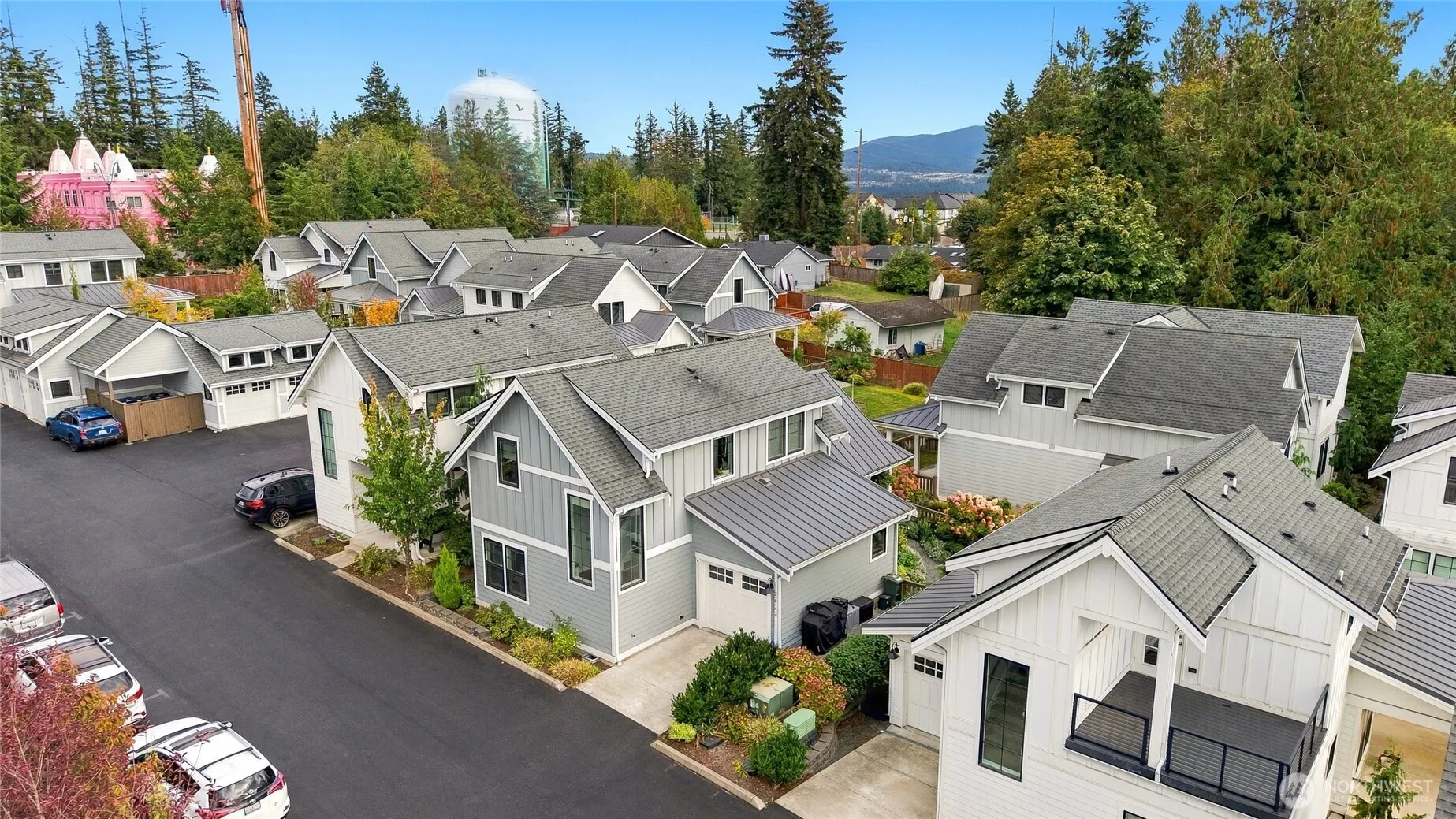 22743 SE 14th Court #14, Sammamish, WA 98075