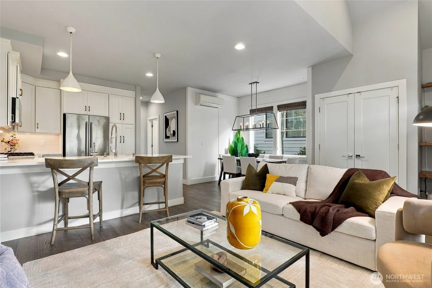 22743 SE 14th Court #14, Sammamish, WA 98075