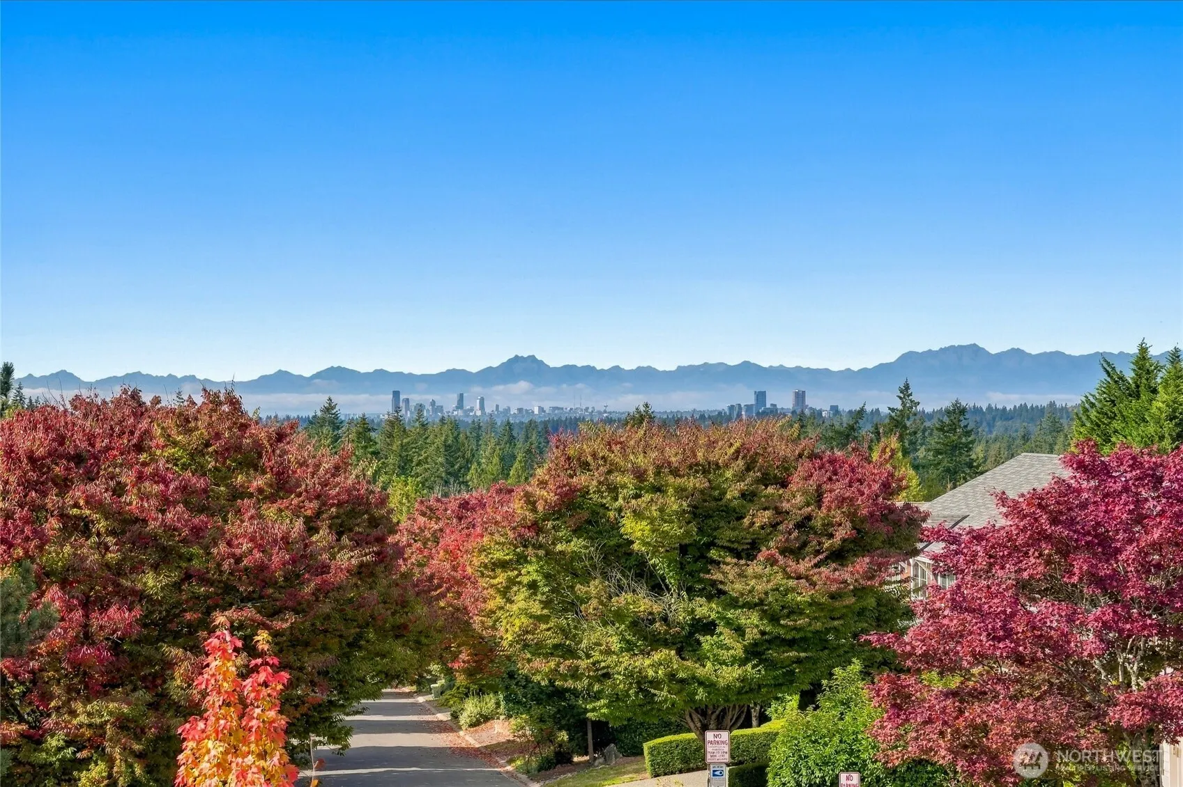 22743 SE 14th Court #14, Sammamish, WA 98075