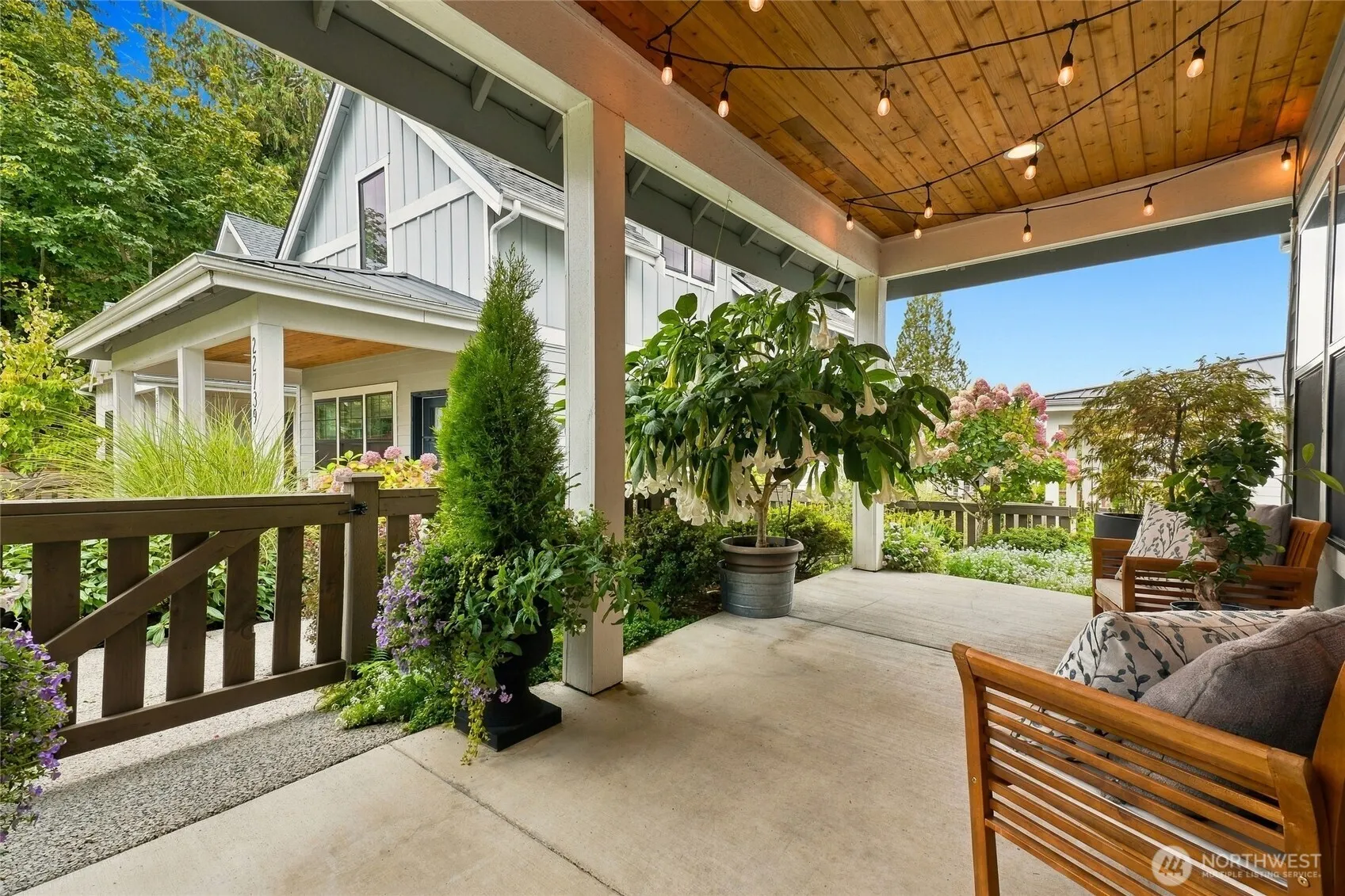 22743 SE 14th Court #14, Sammamish, WA 98075
