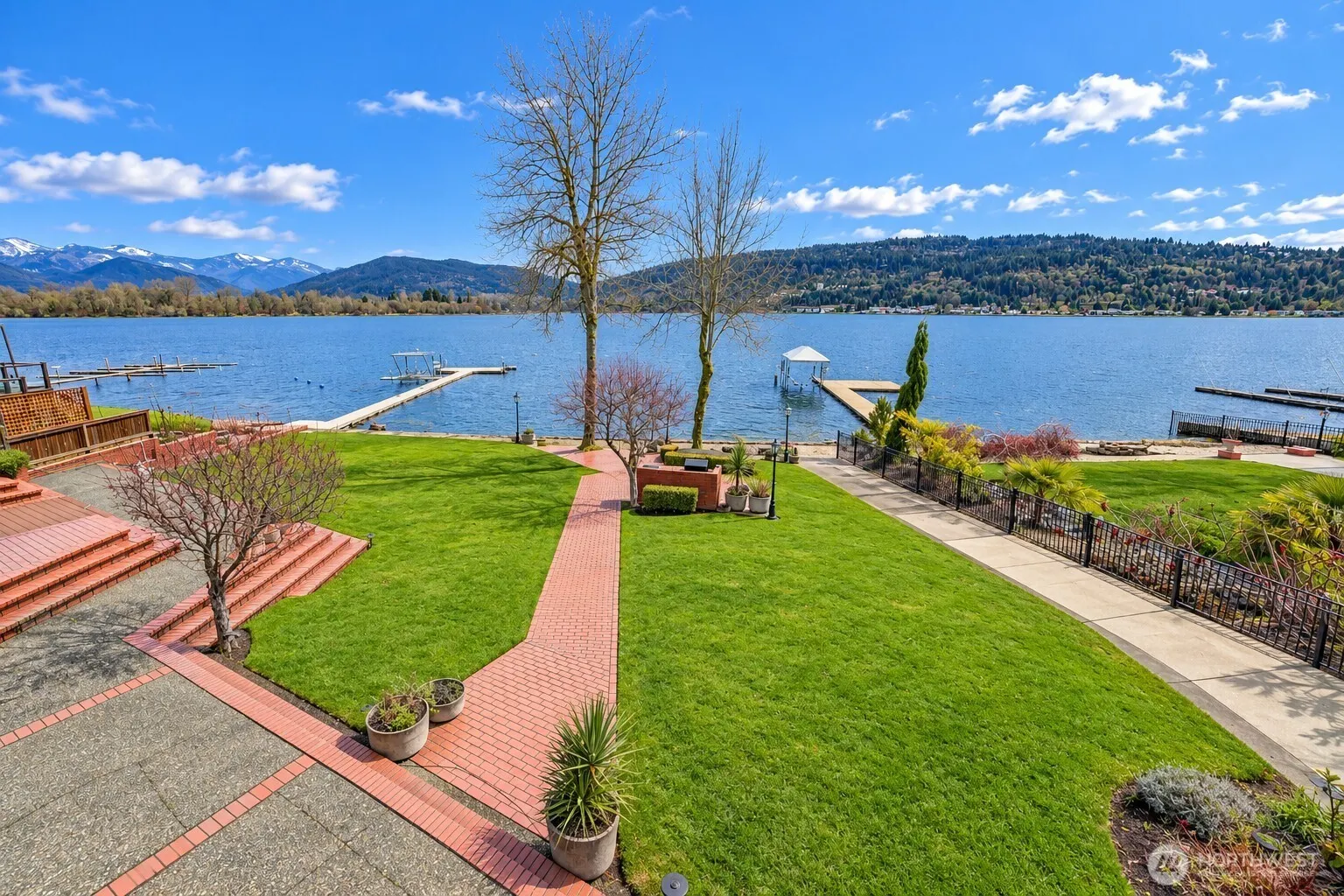 4239 206th Avenue SE, Sammamish, WA 98075