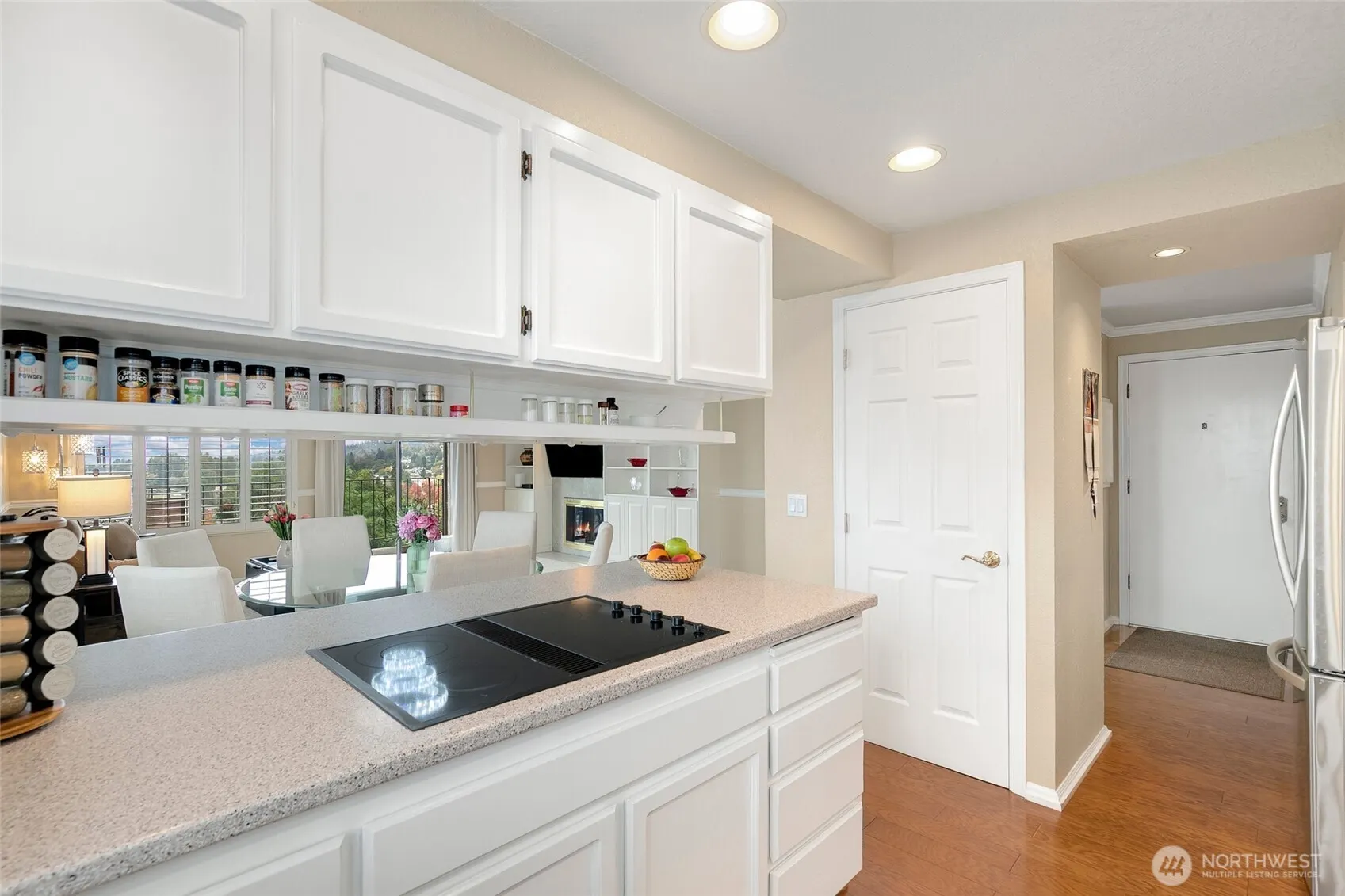 317 Kennebeck Avenue S #204, Kent, WA 98030