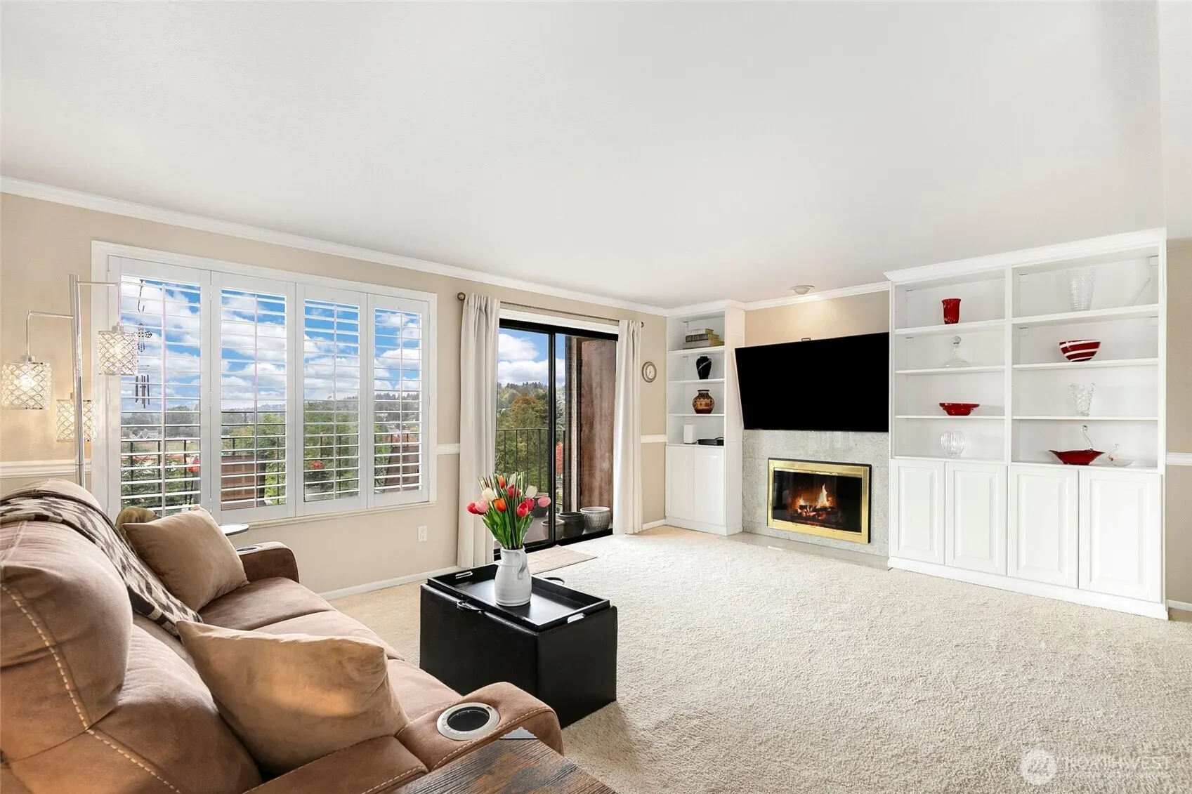 317 Kennebeck Avenue S #204, Kent, WA 98030
