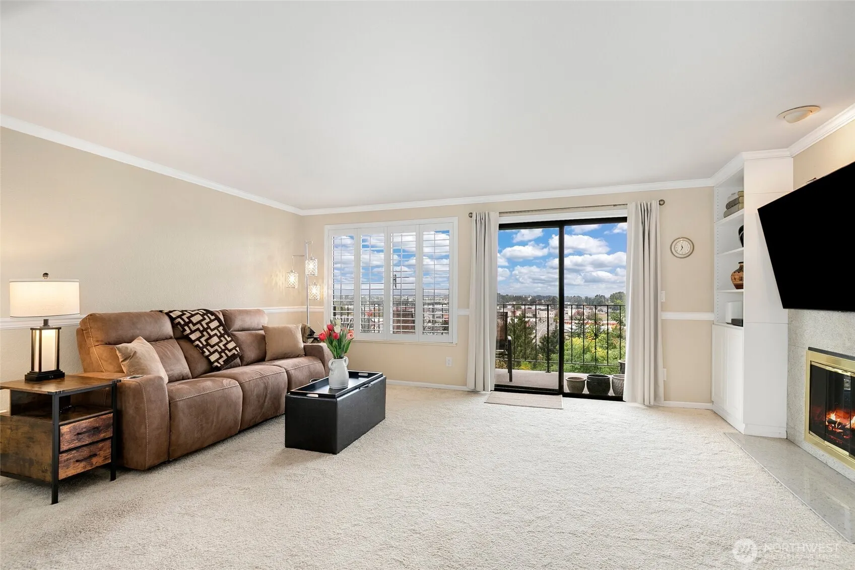 317 Kennebeck Avenue S #204, Kent, WA 98030