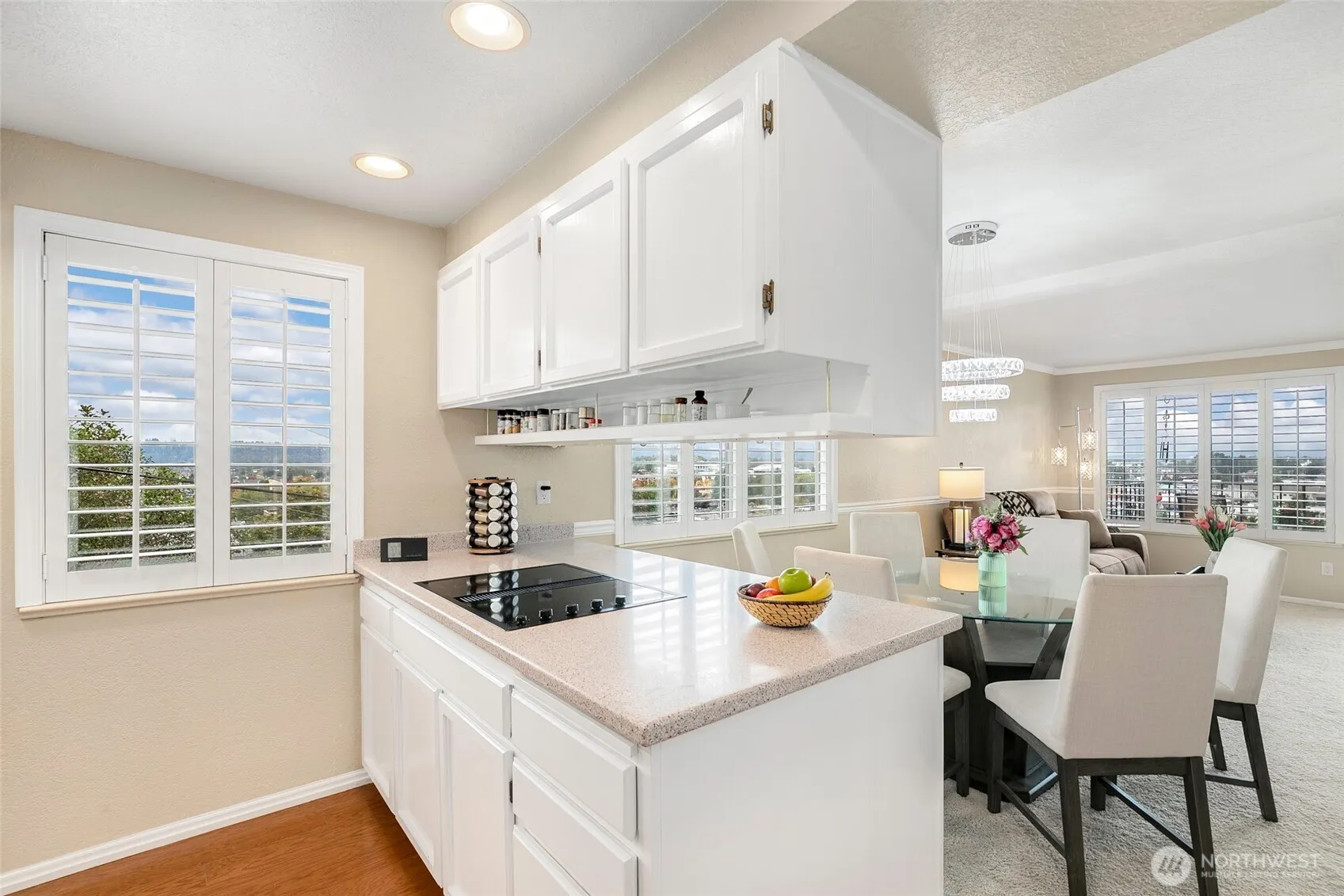 317 Kennebeck Avenue S #204, Kent, WA 98030