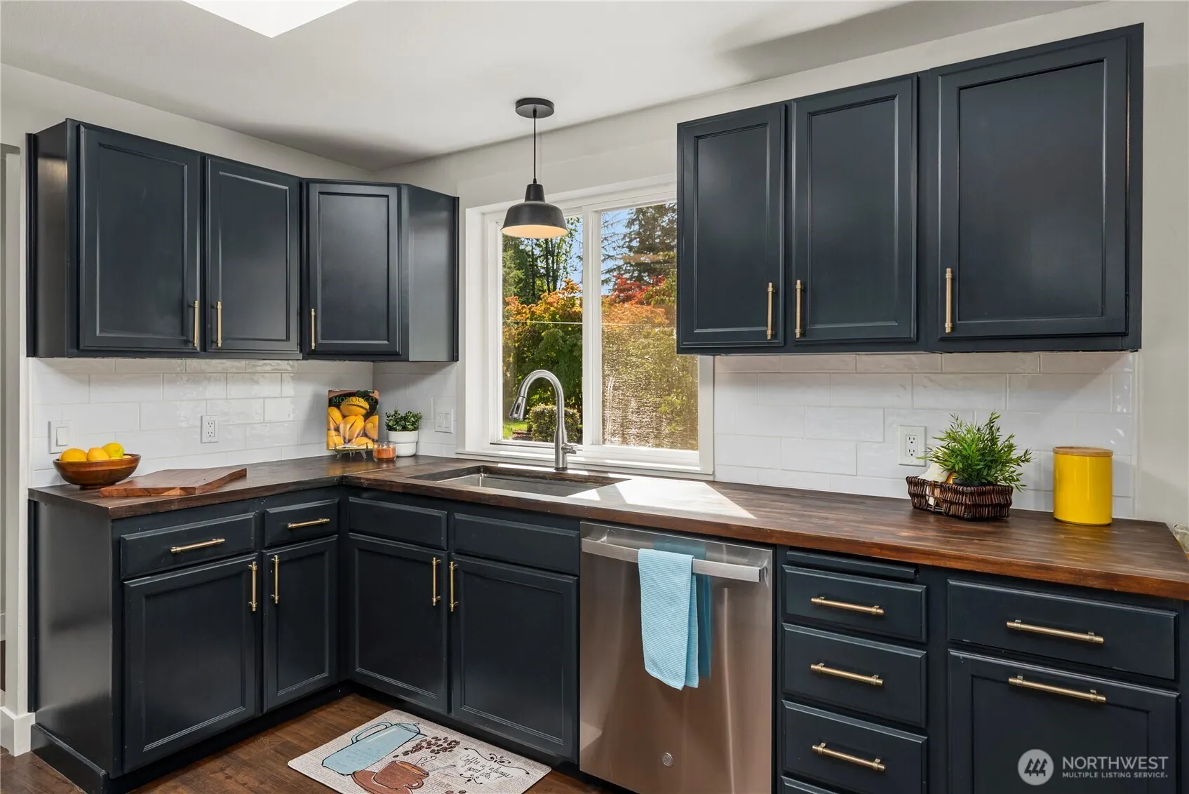9628 S 214th Street , Kent, WA 98031