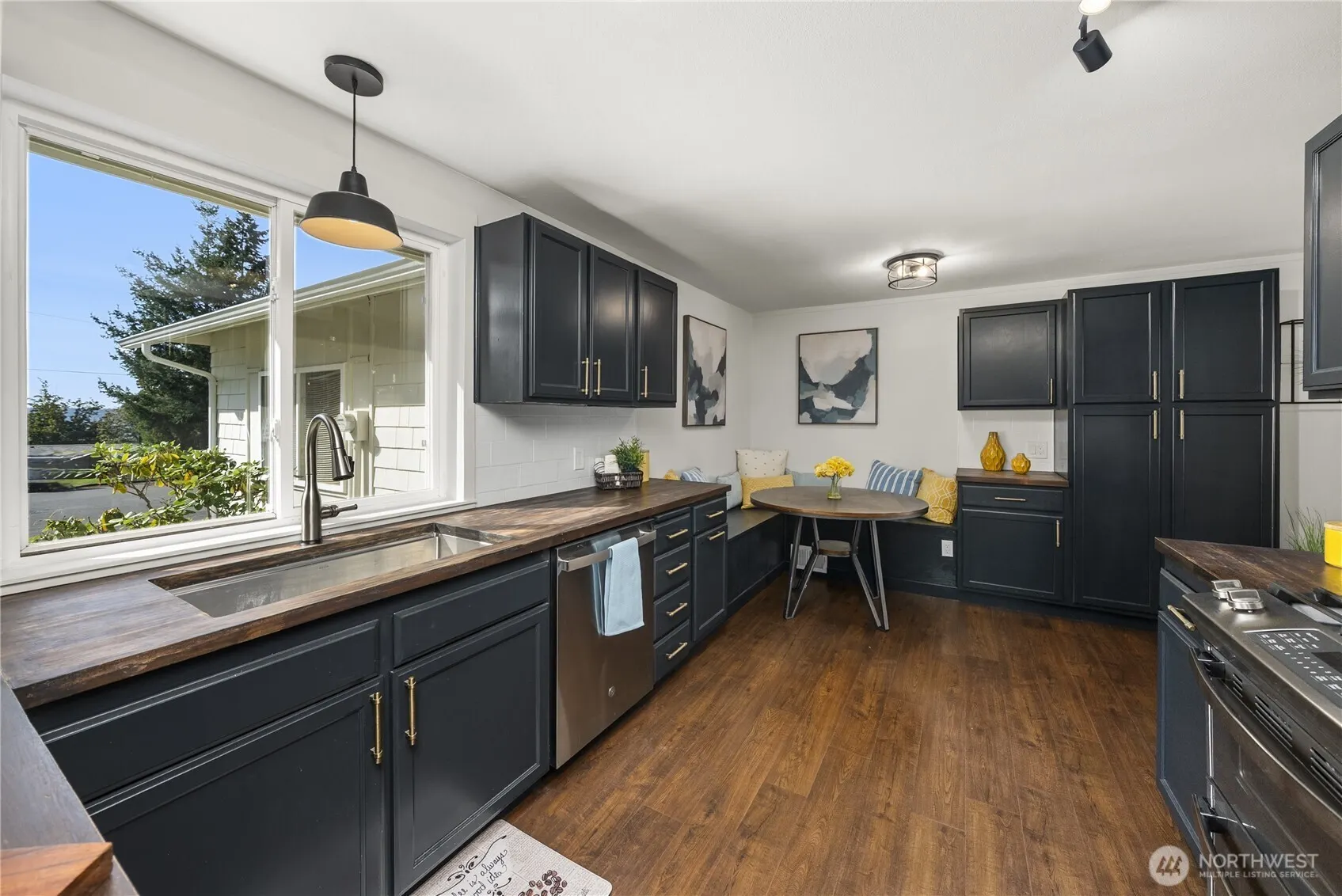 9628 S 214th Street , Kent, WA 98031