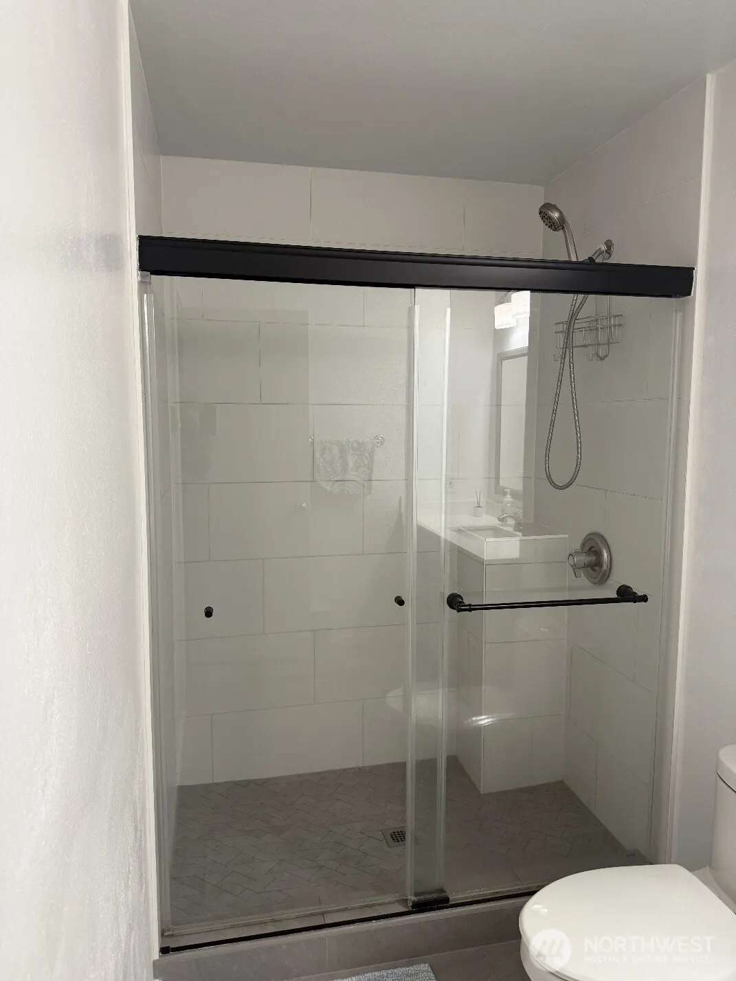 22121 41st Place S #202, Kent, WA 98032