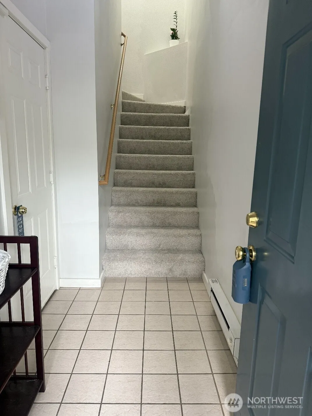 22121 41st Place S #202, Kent, WA 98032