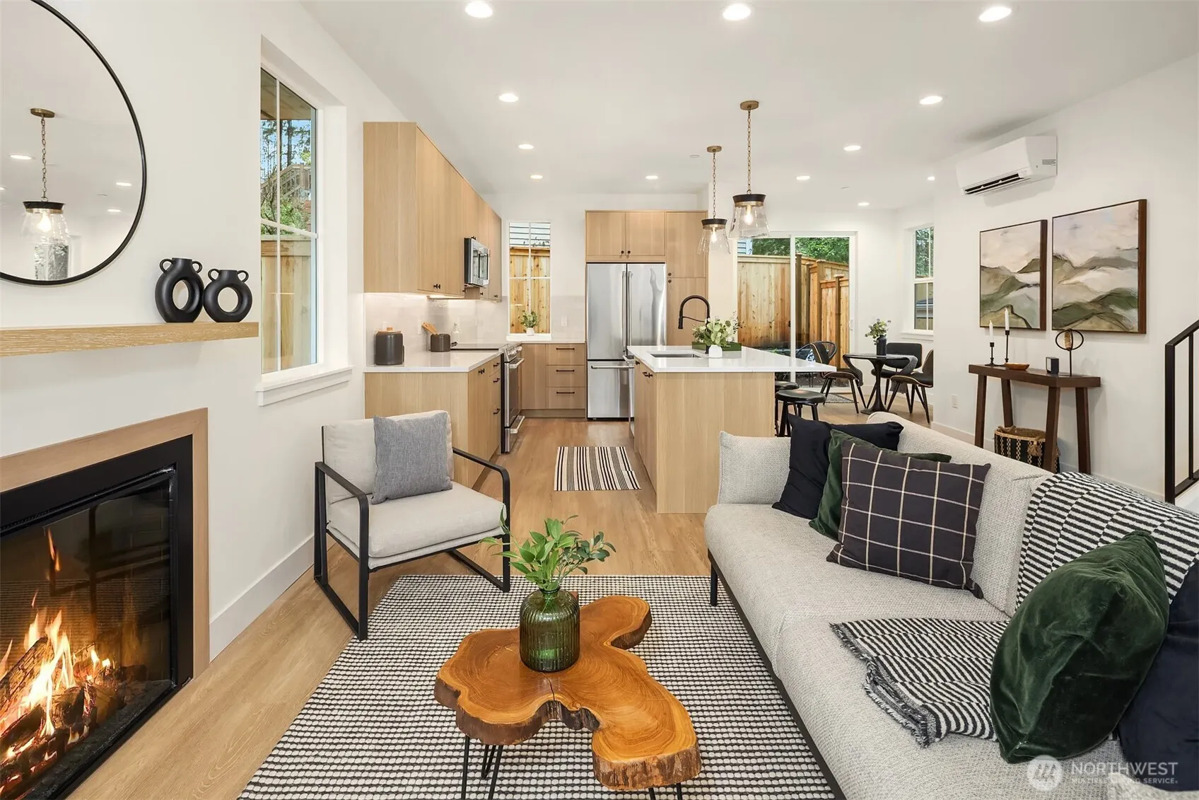 11814 - 11810 NE 103rd Place , Kirkland, WA 98033