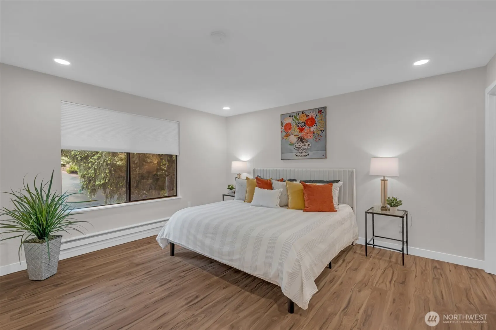 11701 100th Avenue NE #4, Kirkland, WA 98034
