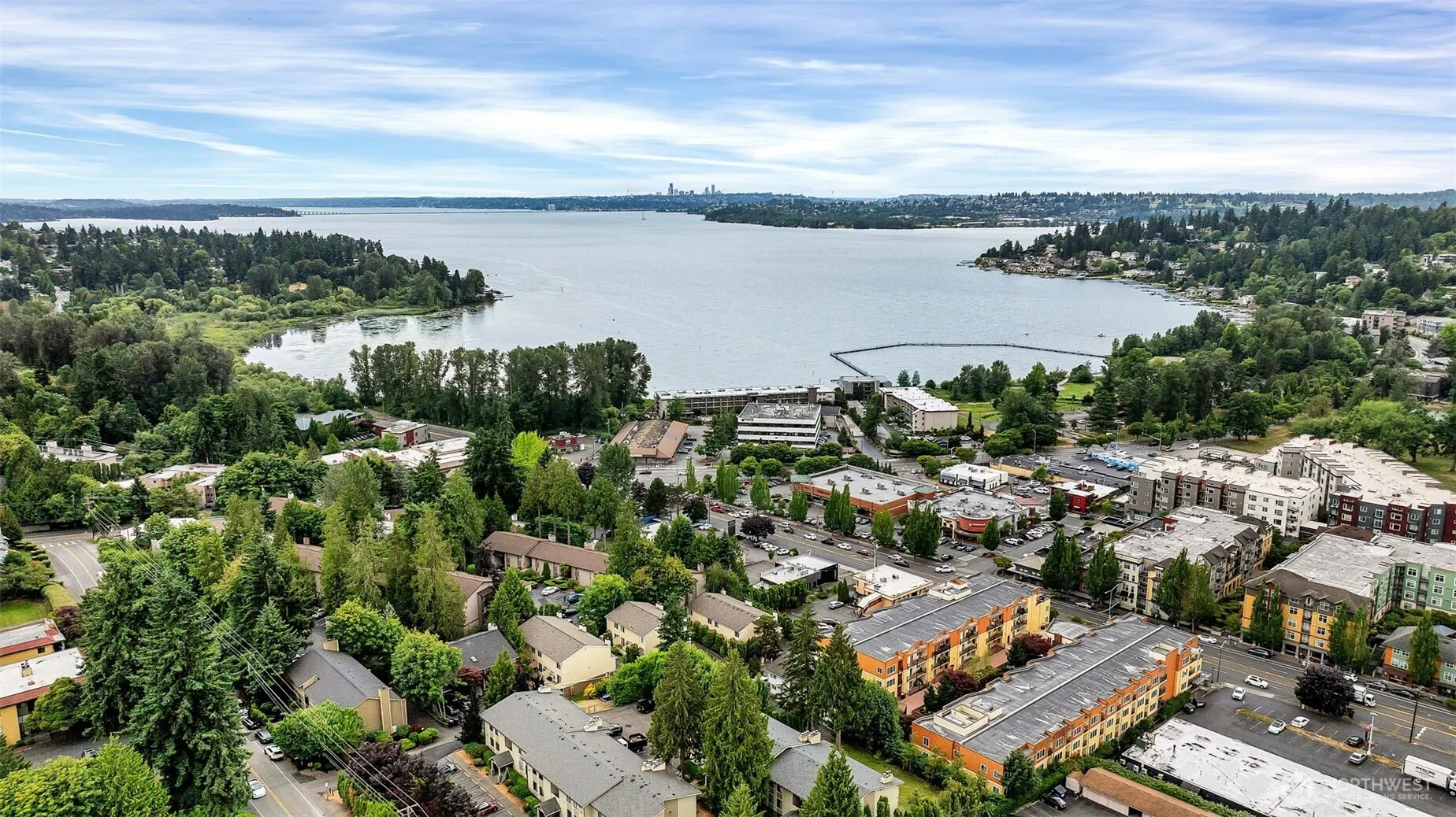 11701 100th Avenue NE #4, Kirkland, WA 98034