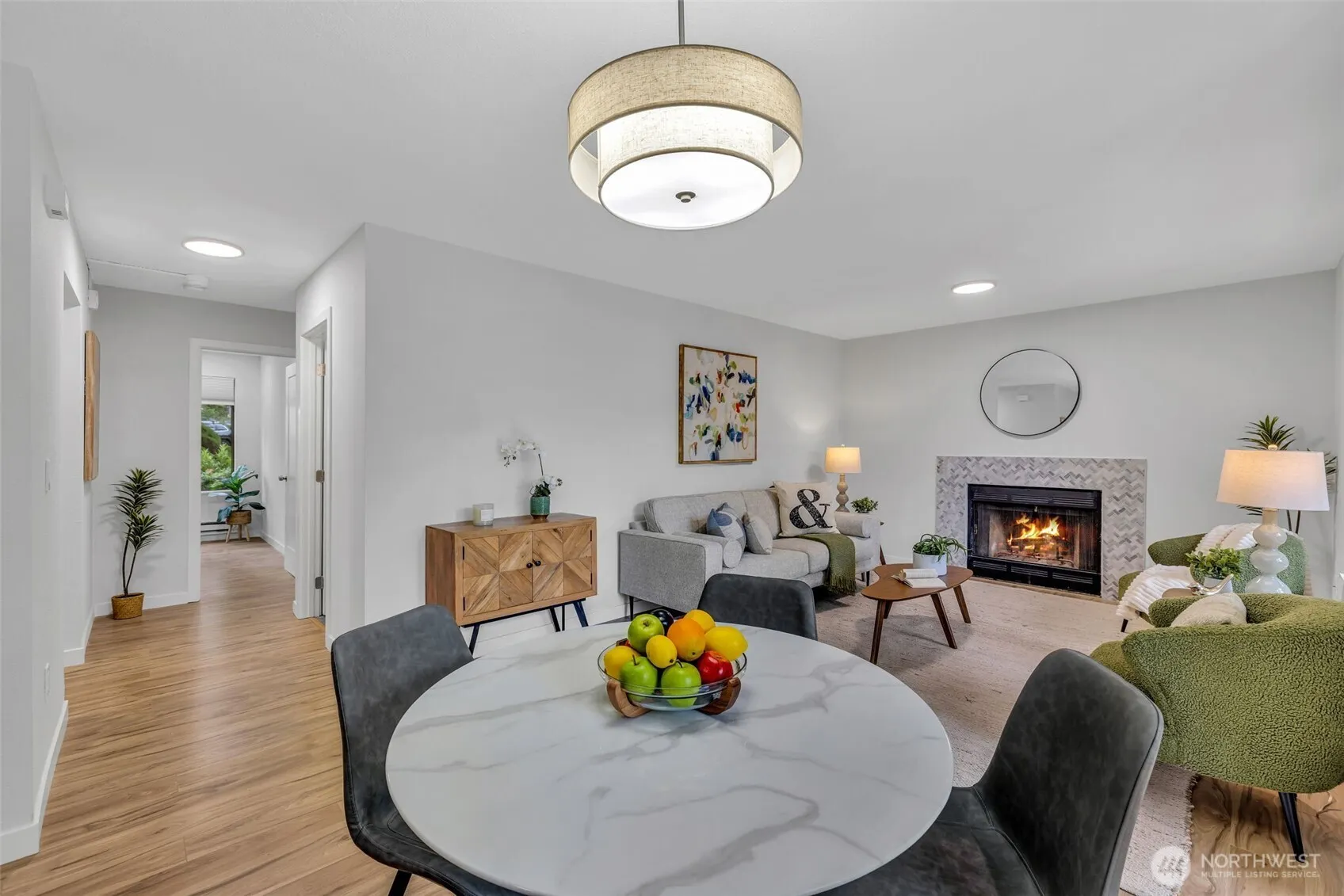 11701 100th Avenue NE #4, Kirkland, WA 98034