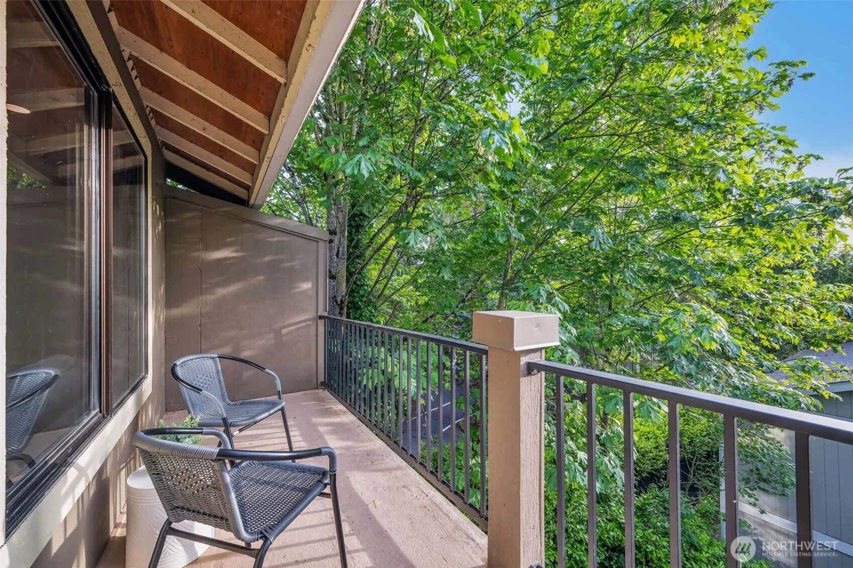 11701 100th Avenue NE #4, Kirkland, WA 98034