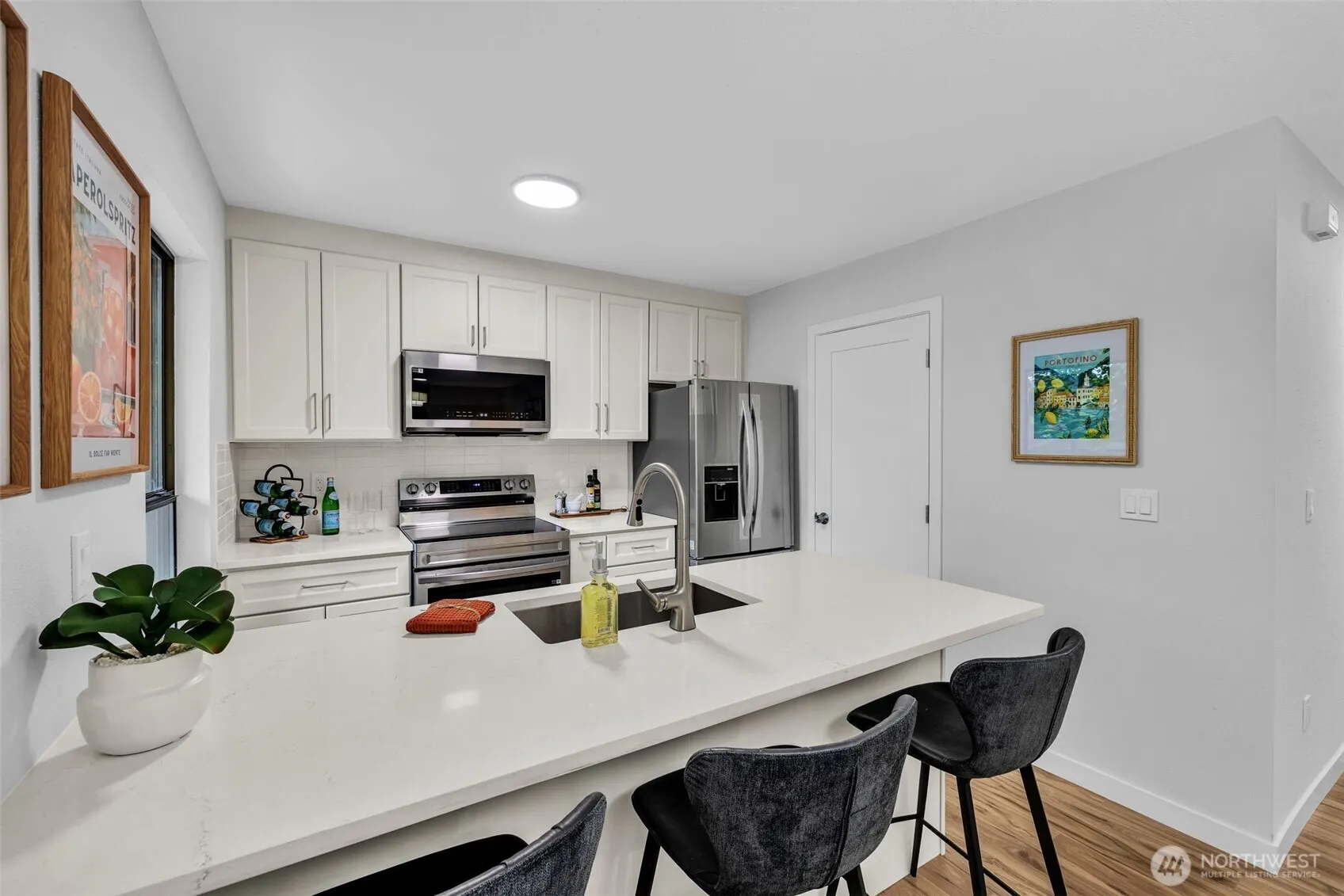 11701 100th Avenue NE #4, Kirkland, WA 98034