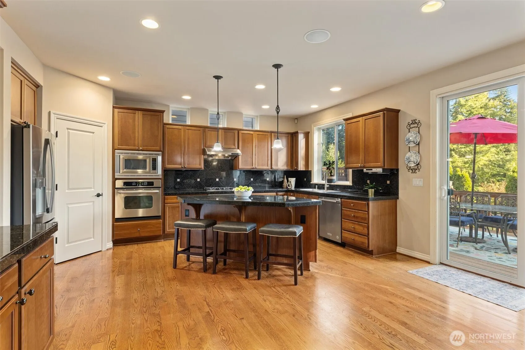 22307 NE 6th Court , Sammamish, WA 98074