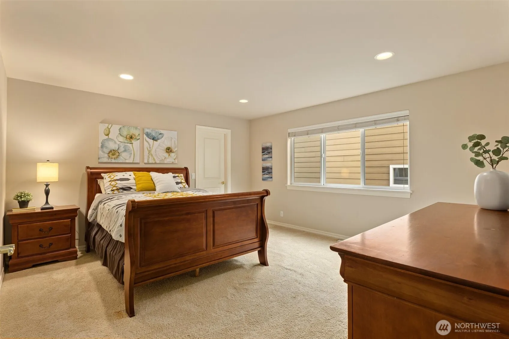 22307 NE 6th Court , Sammamish, WA 98074