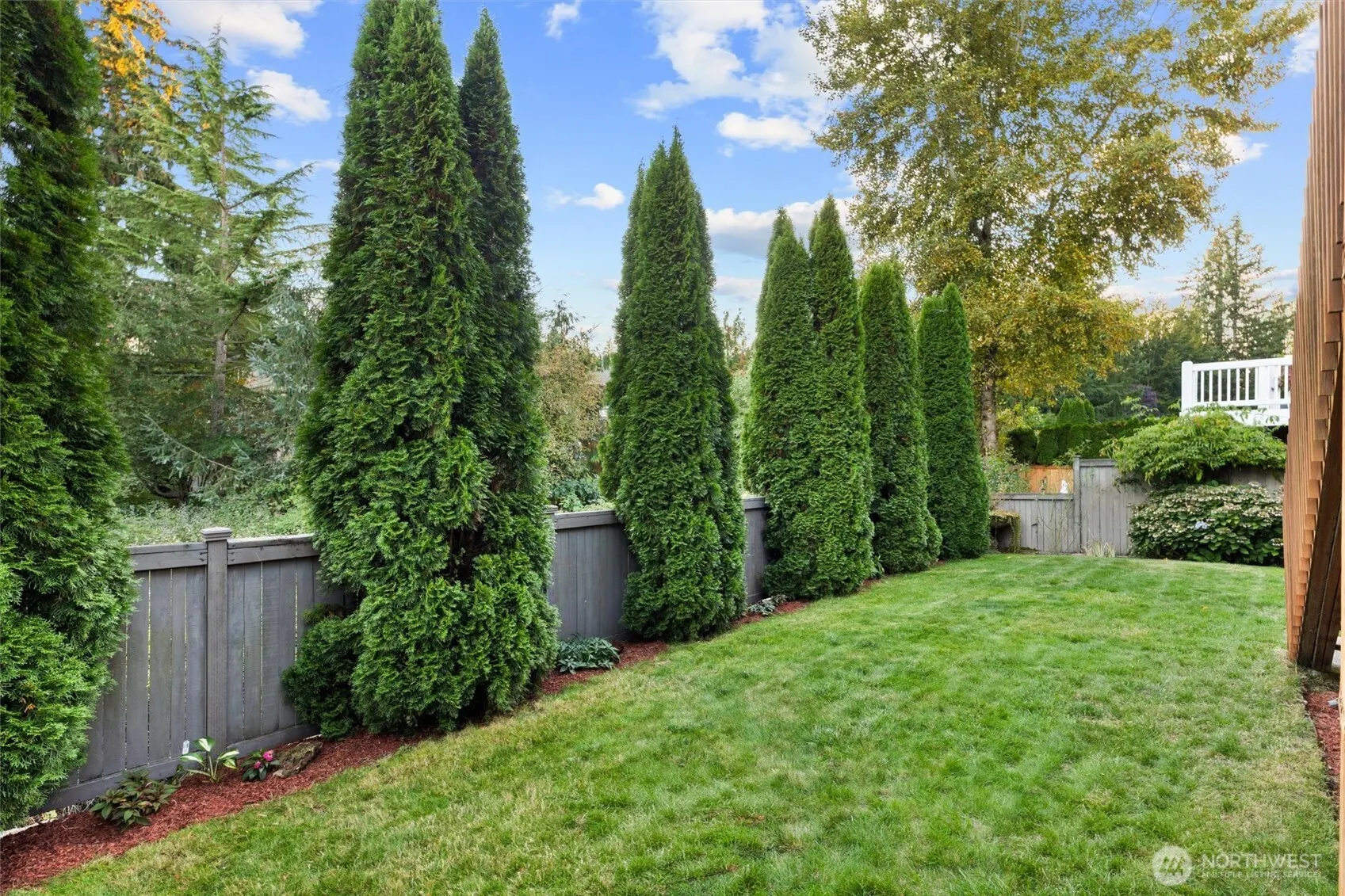 22307 NE 6th Court , Sammamish, WA 98074