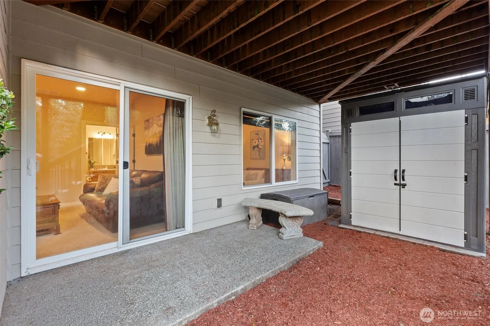 22307 NE 6th Court , Sammamish, WA 98074