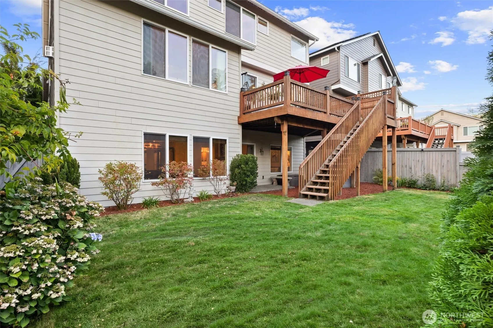 22307 NE 6th Court , Sammamish, WA 98074
