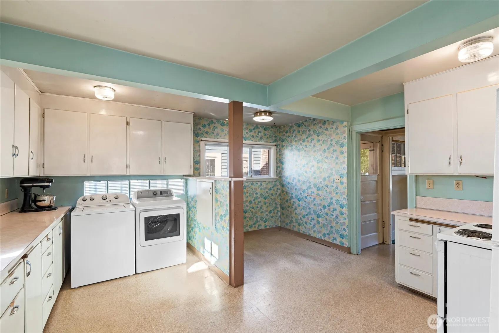 1624 N 46th Street , Seattle, WA 98103