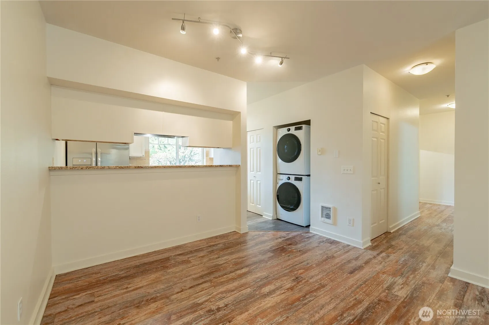 18930 Bothell Everett Highway #E203, Bothell, WA 98012
