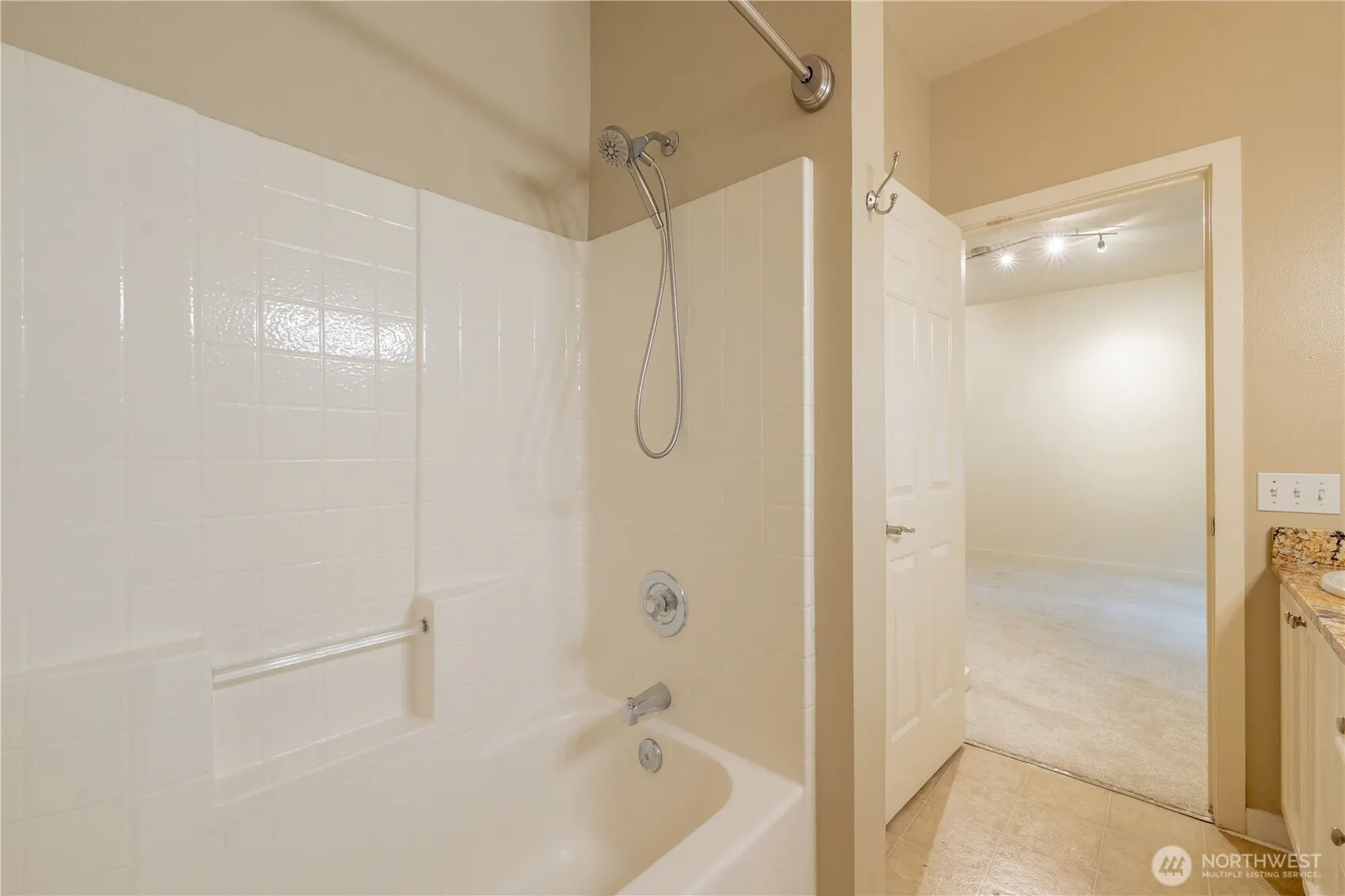 18930 Bothell Everett Highway #E203, Bothell, WA 98012