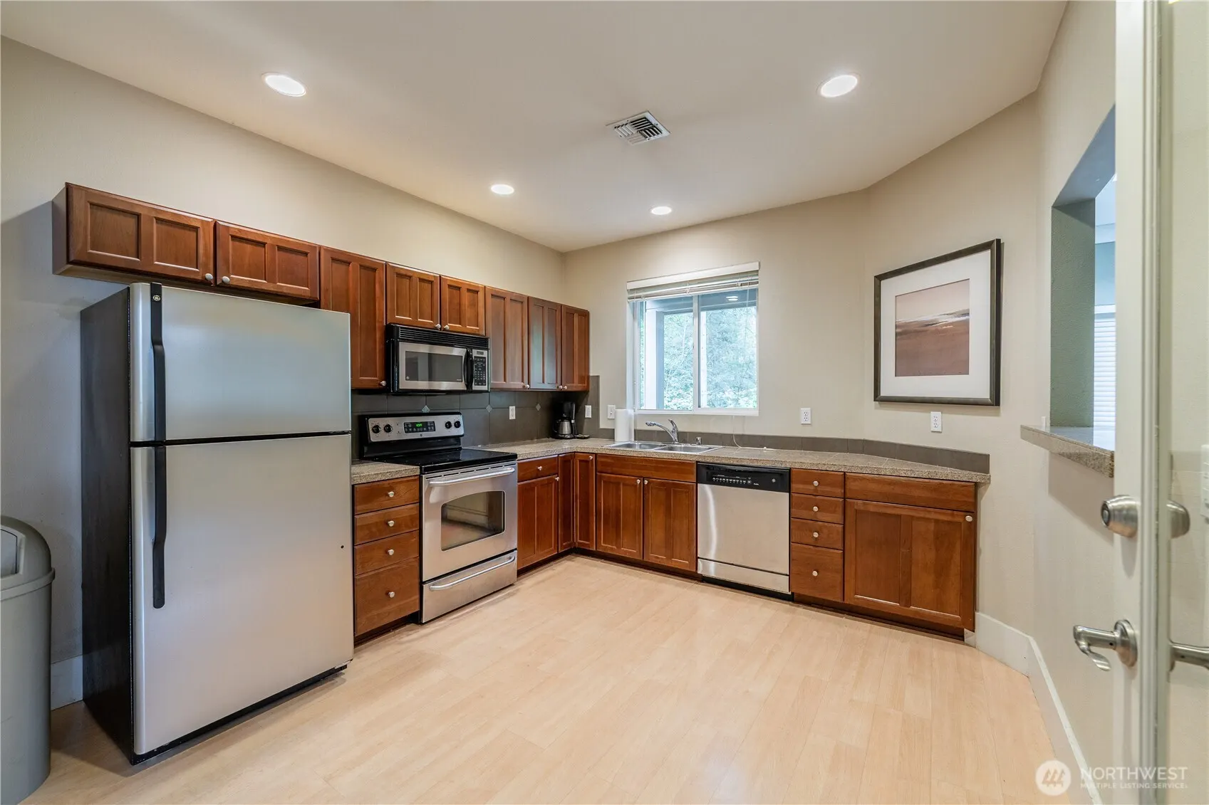 18930 Bothell Everett Highway #E203, Bothell, WA 98012