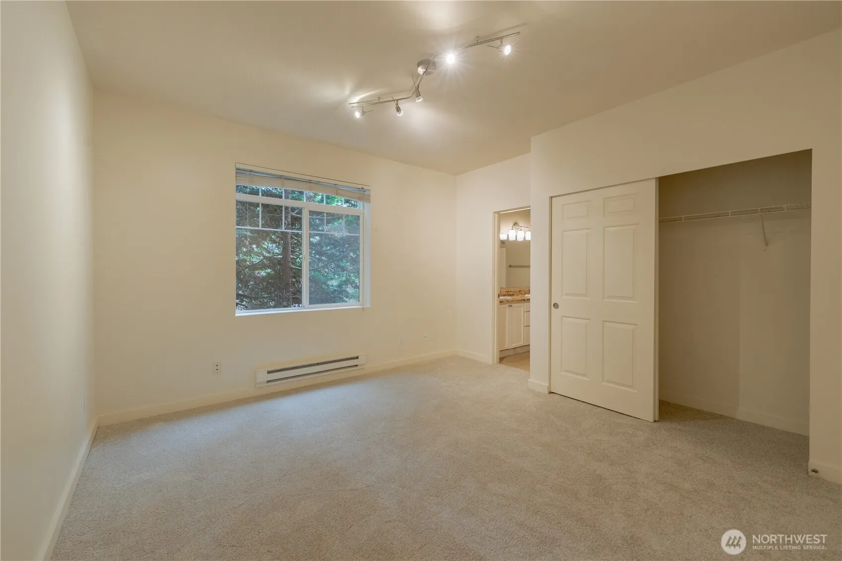18930 Bothell Everett Highway #E203, Bothell, WA 98012