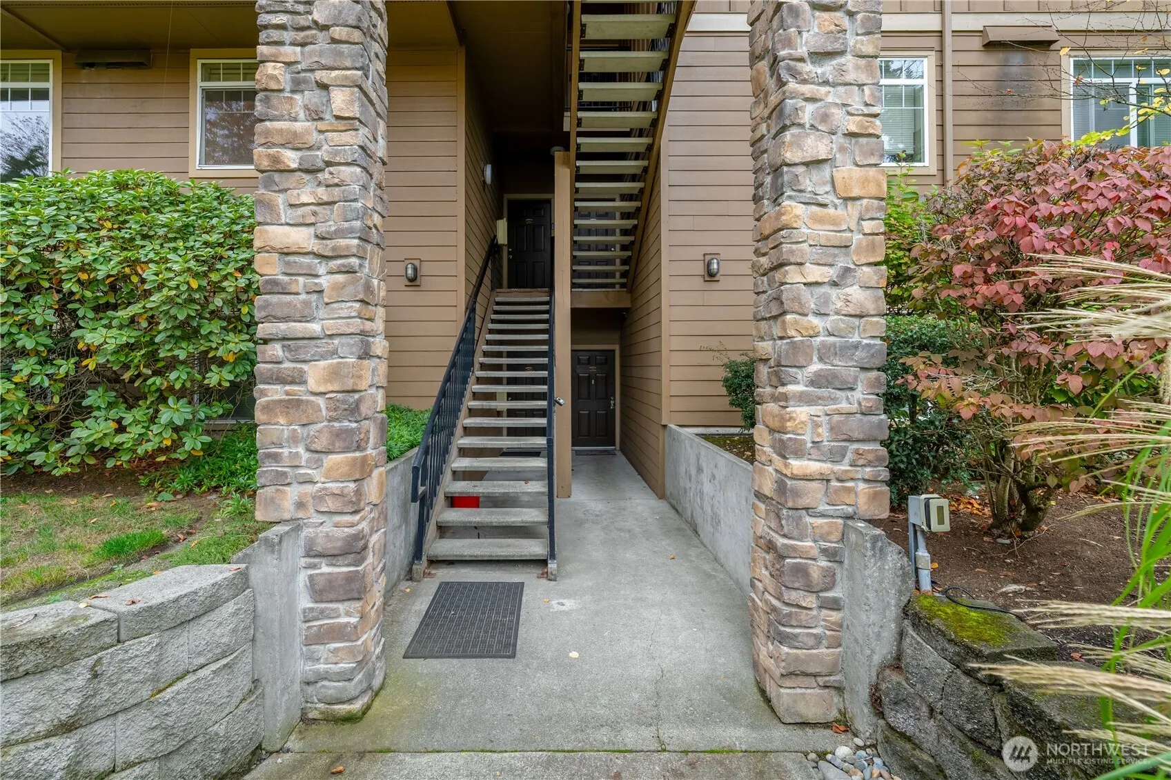 18930 Bothell Everett Highway #E203, Bothell, WA 98012
