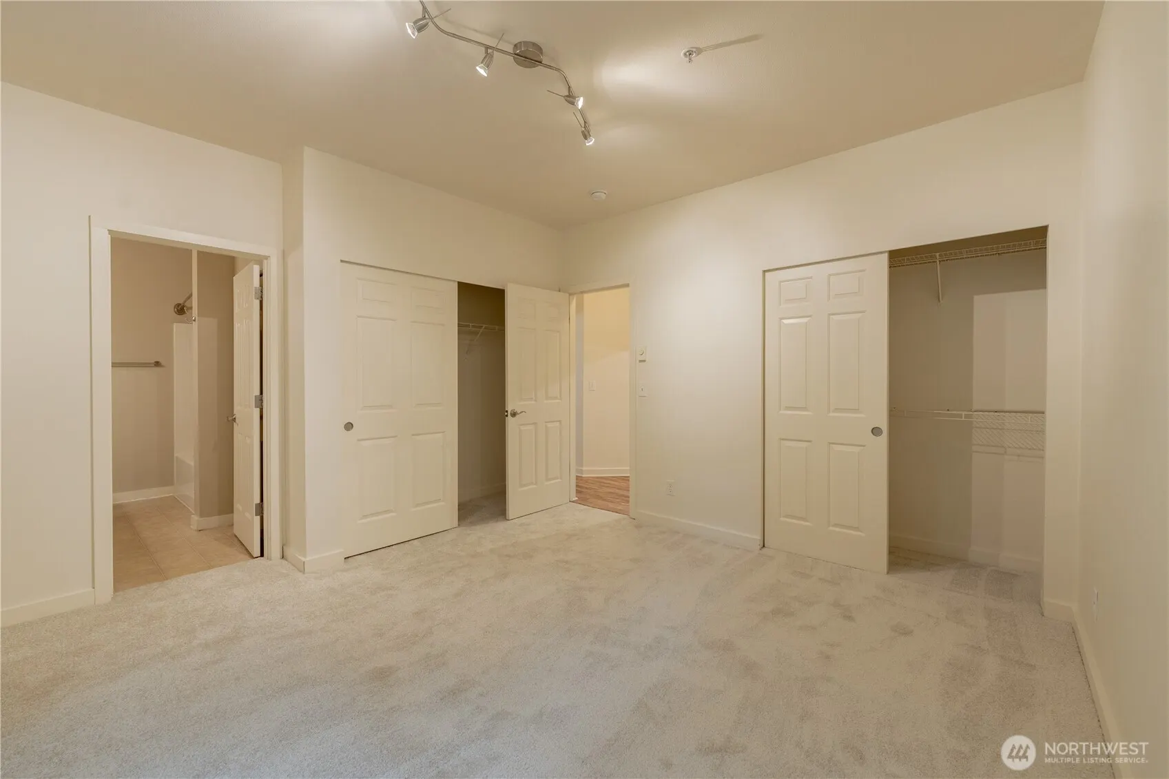 18930 Bothell Everett Highway #E203, Bothell, WA 98012