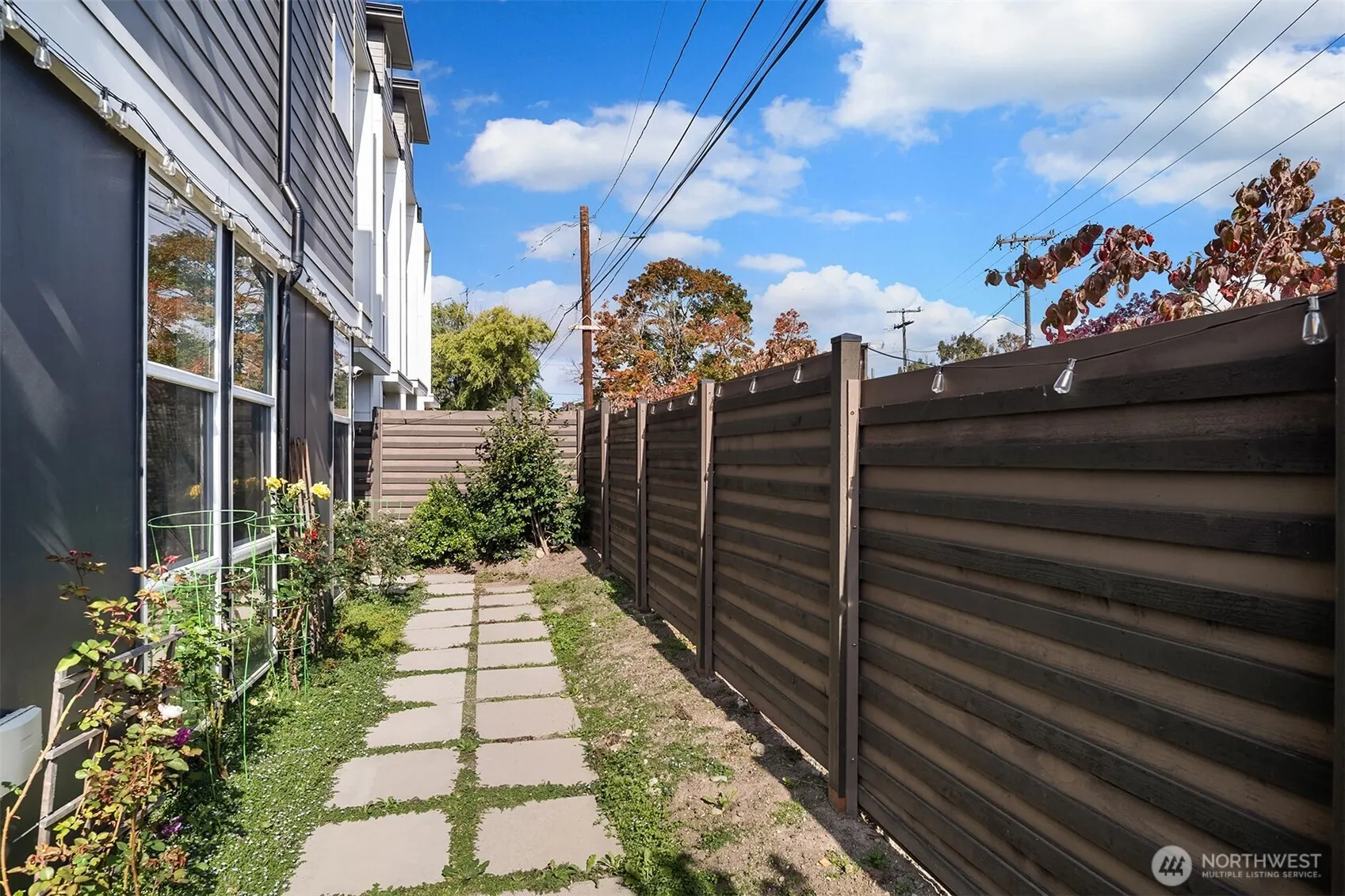 1036 NE 72nd Street , Seattle, WA 98115