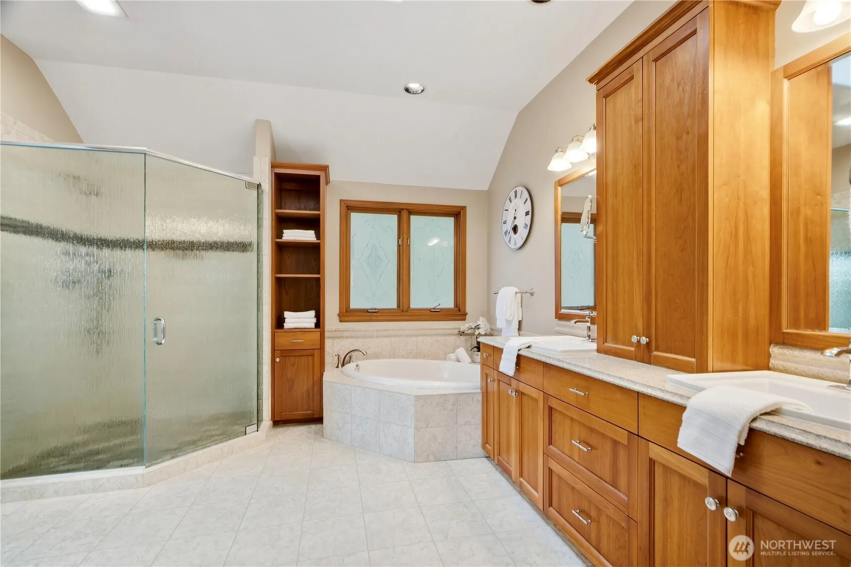 19745 NE 127th Place , Woodinville, WA 98077