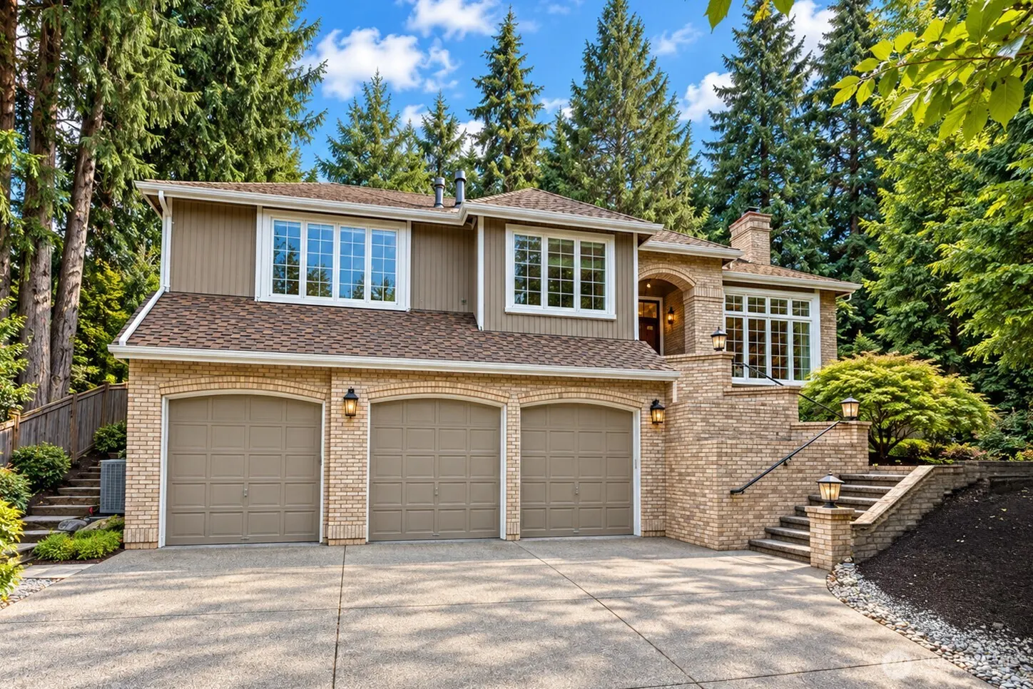 19745 NE 127th Place , Woodinville, WA 98077