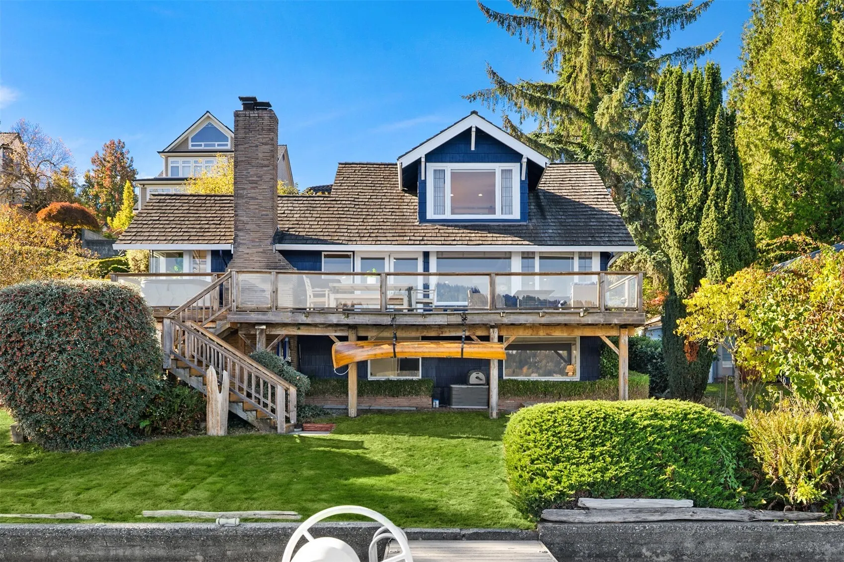 8428 Island Drive S, Seattle, WA 98118