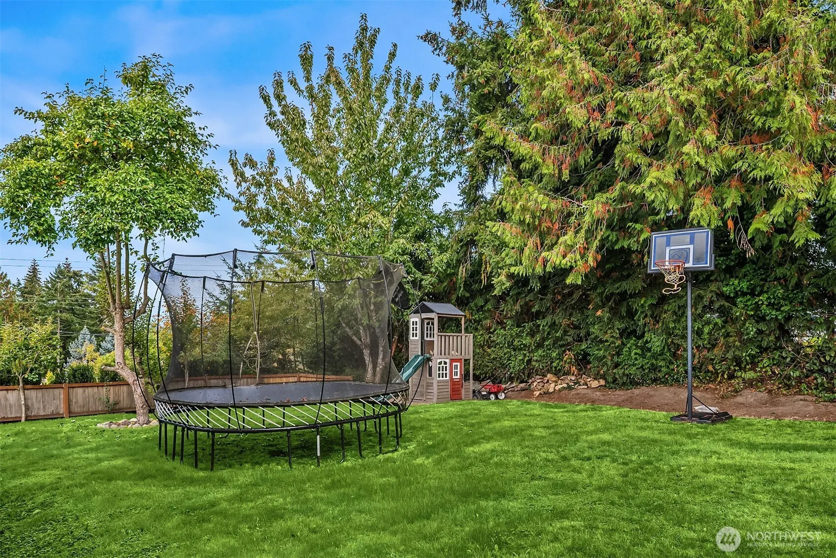 11102 126th Avenue NE, Kirkland, WA 98033