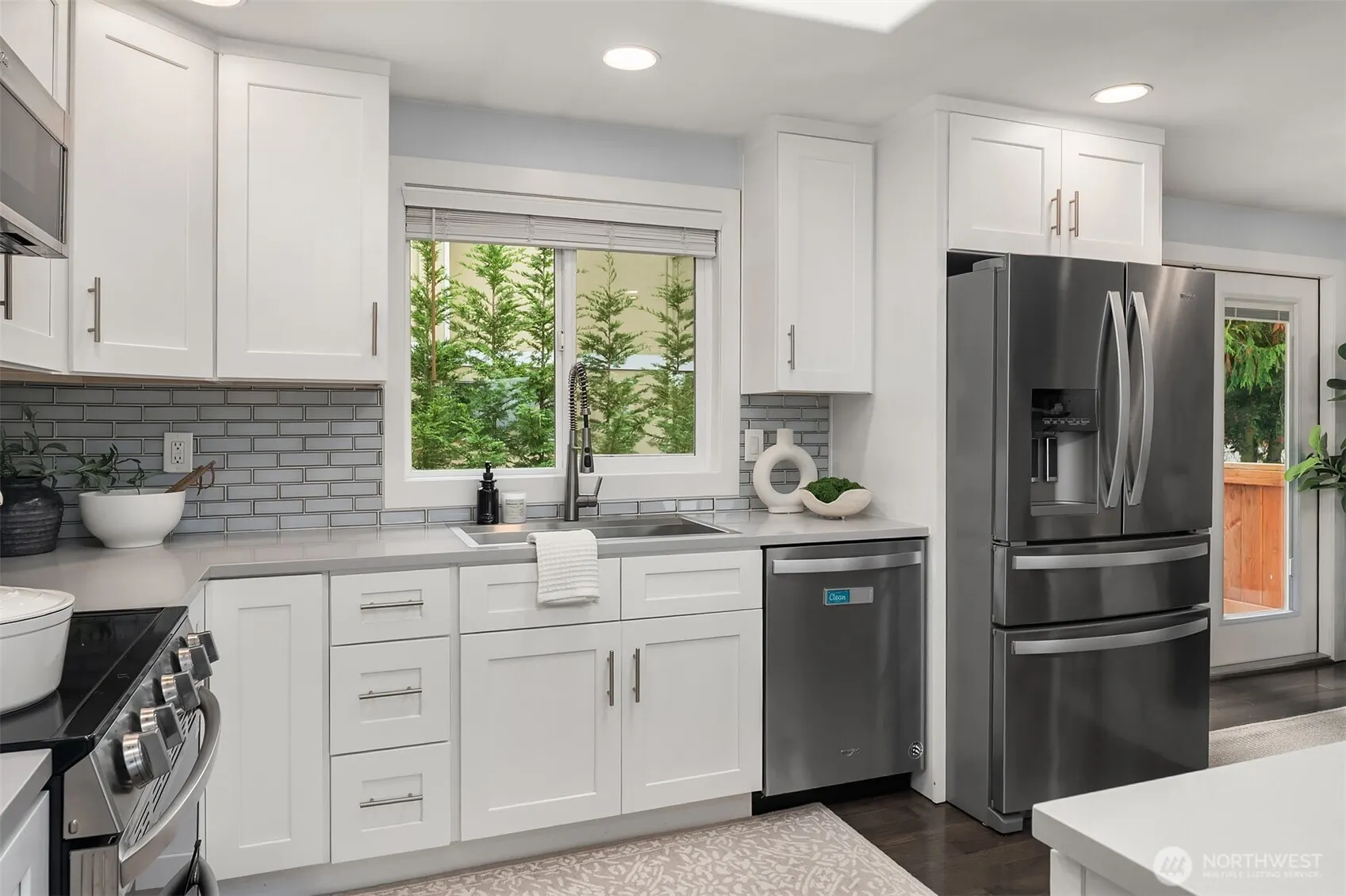 11102 126th Avenue NE, Kirkland, WA 98033
